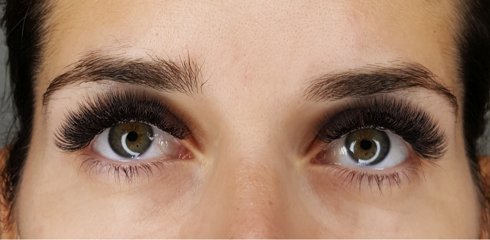 Mega Volume Lash Extensions
